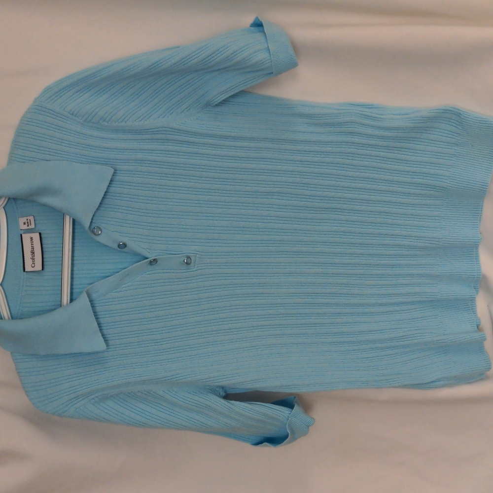 Short sleeve sweater